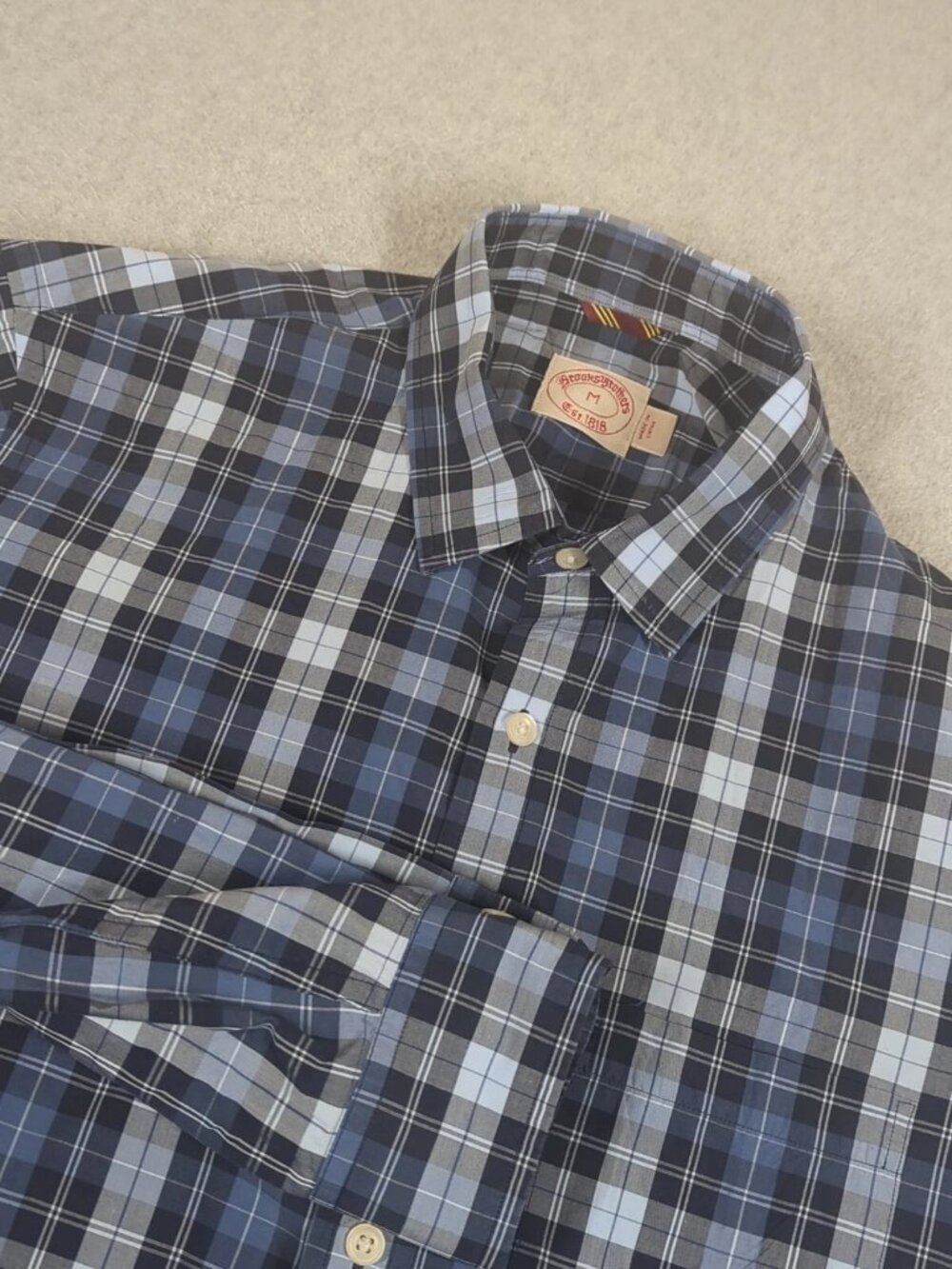Brooks Brothers Shirt Men's Medium Blue Plaid Long Sleeve Casual Button Up 1818